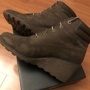 Timberland Women's Earthkeepers Amston 6" Boot